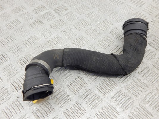 Патрубок радиатора BMW 1-series (E87) 17 12 7 811 923