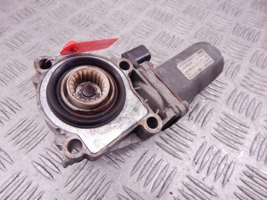 Электромотор раздаточной коробки BMW X3-series (E83) 27 10 7 566 250