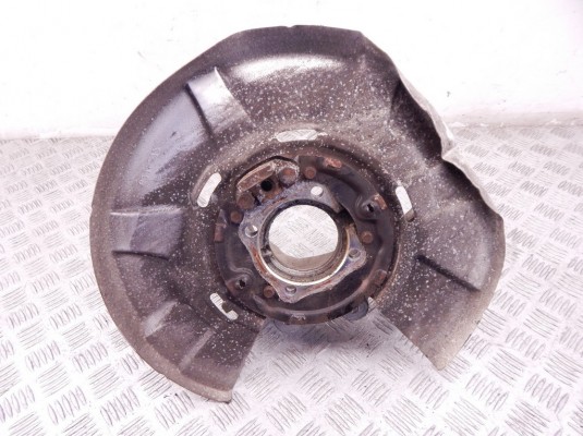 Ступица задняя правая BMW 7-series (F01/02) 33 32 6 796 498