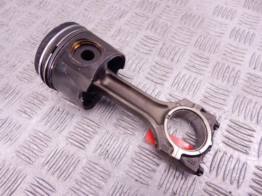 Поршень BMW 5-series (E60/61)