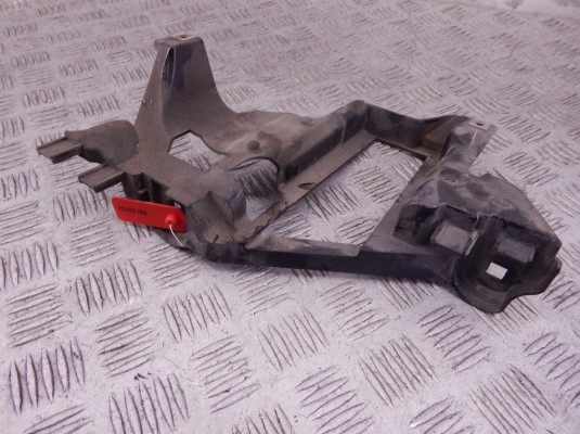 Крепление фары левой BMW X5-series (E53) 63 12 6 927 797