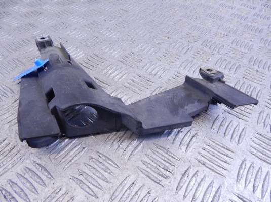 Крепление фары правой BMW 3-series (E46) 63 12 8 380 188