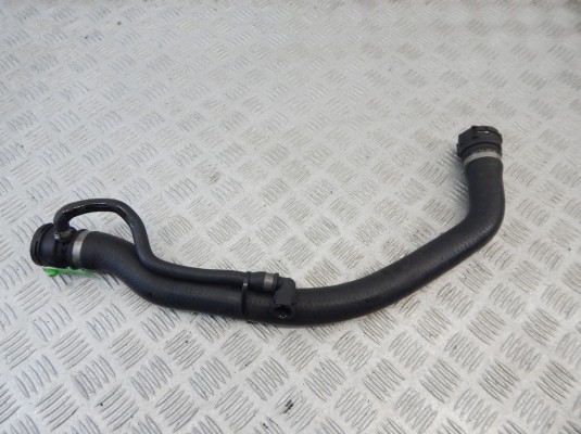 Патрубок радиатора BMW 5-series (E60/61) 17 12 7 787 449 Патрубок радиатора BMW 5-series (E60/61) 17 12 7 787 449