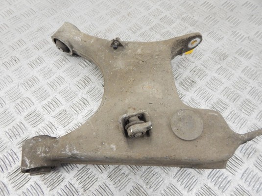 Рычаг задний правый BMW 5-series (E39) 33 32 1 093 724 Рычаг задний правый BMW 5-series (E39) 33 32 1 093 724