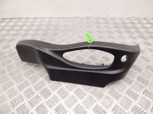 Накладка боковая на сиденье BMW X5-series (E53) 51 11 8 099 336