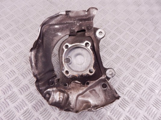 Ступица передняя левая BMW 5-series (E60/61) 31 21 6 760 953