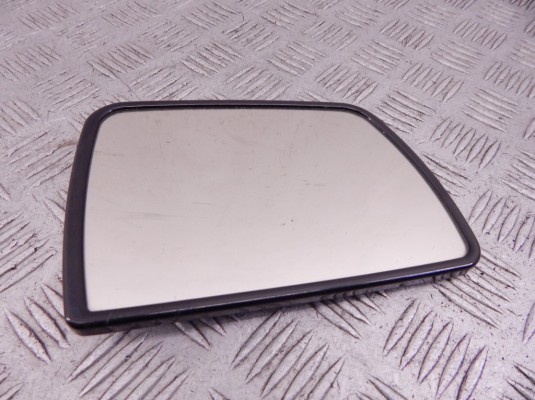Стекло зеркала наружного правого BMW X5-series (E53) 51 16 8 247 772