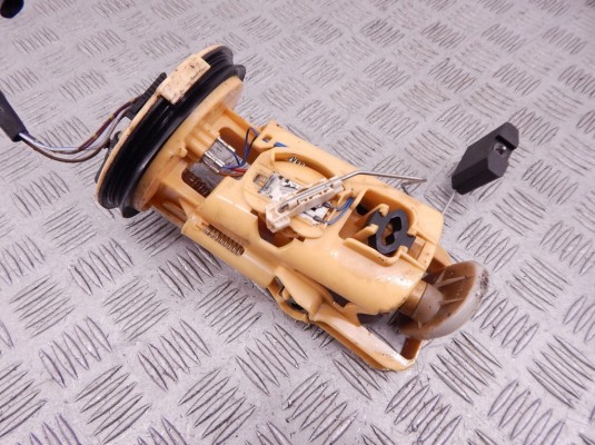 Насос топливный BMW 3-series (E46) 16 14 6 768 488