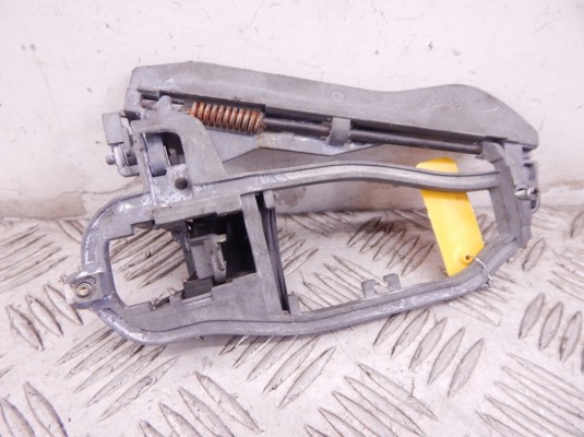 Скелет ручки наружной передней правой BMW X5-series (E53) 51 21 8 243 616