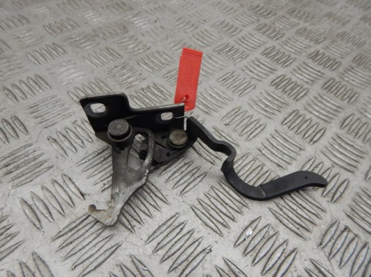 Крюк капота BMW 3-series (E46) 51 23 8 213 029