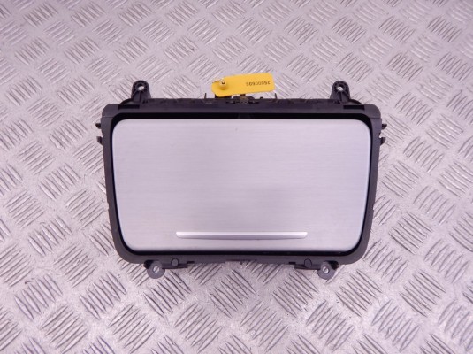 Подстаканник BMW 5-series (F10/11) 51 16 9 238 611 Подстаканник BMW 5-series (F10/11) 51 16 9 238 611