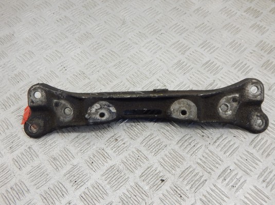 Кронштейн КПП BMW 5-series (E39) 22 32 1 092 477