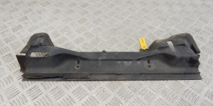 Пластик моторного отсека BMW 3-series (E46) 51 71 8 211 467