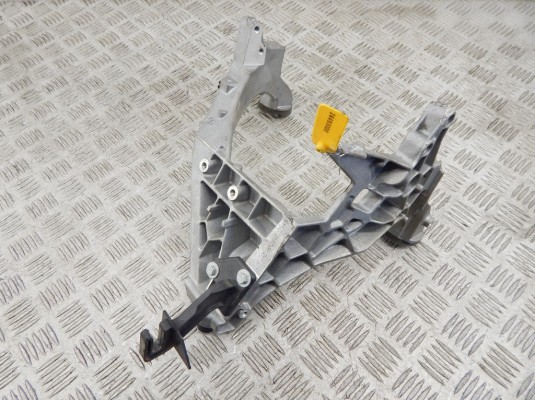 Кронштейн BMW 7-series (F01/02) 51 45 9 170 417 Кронштейн BMW 7-series (F01/02) 51 45 9 170 417