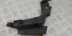 Крепление фары правой BMW 3-series (E46) 63 12 8 380 188