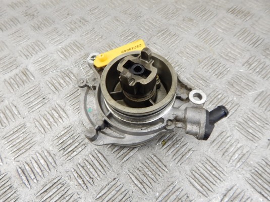 Насос вакуумный BMW 5-series (E60/61) 11 66 7 791 232 Насос вакуумный BMW 5-series (E60/61) 11 66 7 791 232