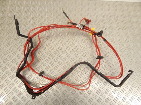 Плюсовой провод аккумулятора BMW 1-series (F20/21) 61 12 9 230 046