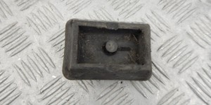 Опора под домкрат (поддомкратная подушка) BMW 5-series (E39) 51 71 7 001 650