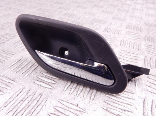 Ручка внутренняя задняя правая BMW 5-series (E39) 51 21 8 125 514