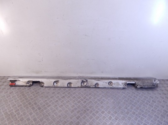Накладка на порог BMW 3-series (E46) 51 71 8 209 755