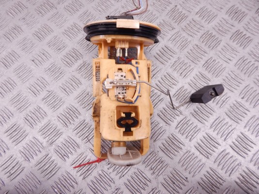 Насос топливный BMW 3-series (E46) 16 14 6 768 488