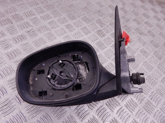Зеркало наружное левое BMW 3-series (E90/91/92) 51 16 7 268 263 Зеркало наружное левое BMW 3-series (E90/91/92) 51 16 7 268 263