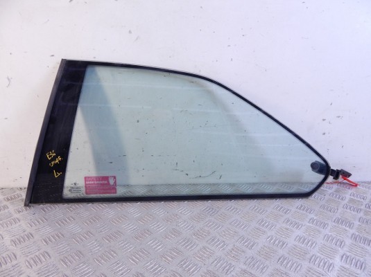 Стекло кузовное боковое левое BMW 3-series (E36) 51 36 8 119 077