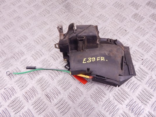 Замок двери передней правой BMW 5-series (E39) 51 21 8 235 104