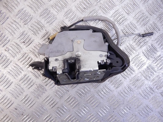 Замок двери передней правой BMW X5-series (E53) 51 21 8 402 538