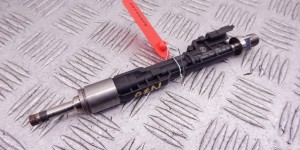 Форсунка BMW 4-series (F32/33/36) 13 64 7 639 994