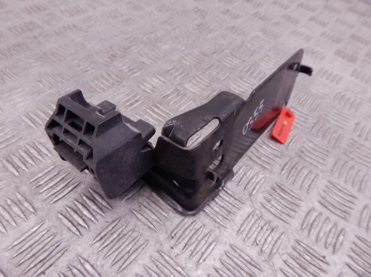 Передняя панель крепления облицовки (телевизор) BMW 3-series (E90/91/92) 51 64 7 117 812