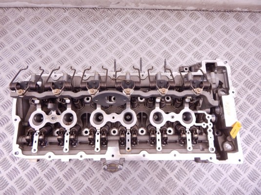 Головка блока цилиндров BMW 3-series (E90/91/92) 11 12 7 591 618 Головка блока цилиндров BMW 3-series (E90/91/92) 11 12 7 591 618