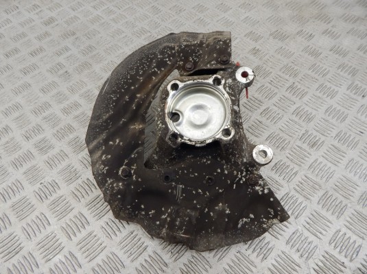 Ступица передняя правая BMW 7-series (E65/66) 31 21 6 753 461