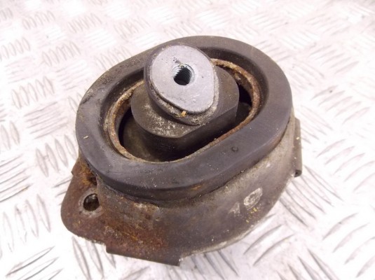 Подушка крепления двигателя BMW X5-series (E53) 6758430