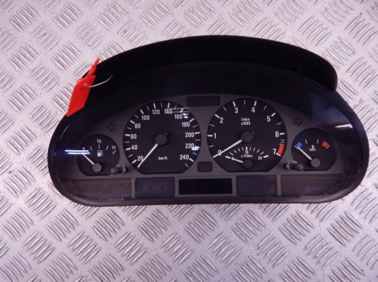 Щиток приборов (приборная панель) BMW 3-series (E46) 62 11 6 932 894 Щиток приборов (приборная панель) BMW 3-series (E46) 62 11 6 932 894