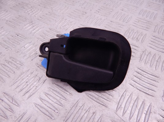 Ручка внутренняя передняя левая BMW 3-series (E36) 51 21 1 960 807 Ручка внутренняя передняя левая BMW 3-series (E36) 51 21 1 960 807