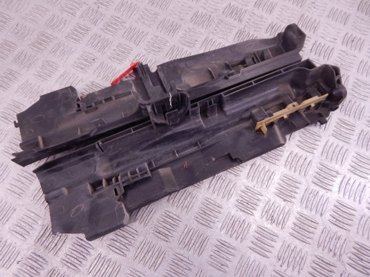 Кассета радиаторов BMW 3-series (E90/91/92) 17 10 7 524 914 Кассета радиаторов BMW 3-series (E90/91/92) 17 10 7 524 914