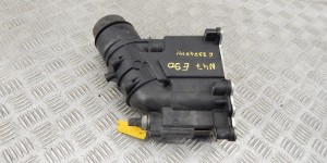 Корпус масляного фильтра BMW 3-series (E90/91/92) 11 42 7 807 799 Корпус масляного фильтра BMW 3-series (E90/91/92) 11 42 7 807 799