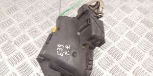 Замок двери передней правой BMW 5-series (E39) 51 21 8 235 104