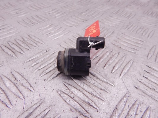 Датчик парктроника BMW 7-series (F01/02) 66 20 9 233 028 Датчик парктроника BMW 7-series (F01/02) 66 20 9 233 028