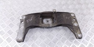 Кронштейн КПП BMW 5-series (E60/61) 22 31 6 761 106