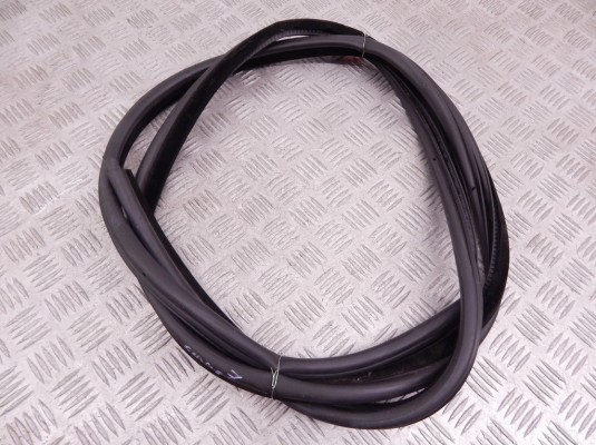 Уплотнитель BMW 5-series (E60/61) 51 72 7 122 434