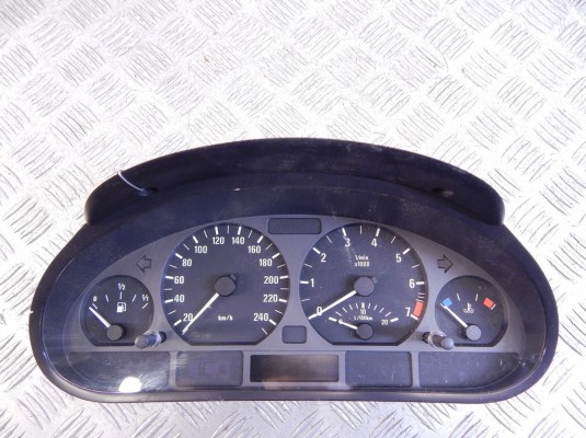 Щиток приборов (приборная панель) BMW 3-series (E46) 62 10 4 117 729