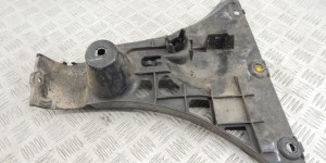 Кронштейн крепления бампера заднего BMW 5-series (E60/61) 51 12 7 033 716