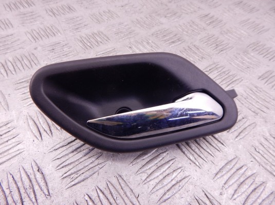 Ручка внутренняя передняя правая BMW 5-series (E39) 51 21 8 226 050