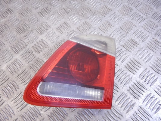 Фонарь крышки багажника правый BMW 5-series (E60/61) 63 21 6 925 894