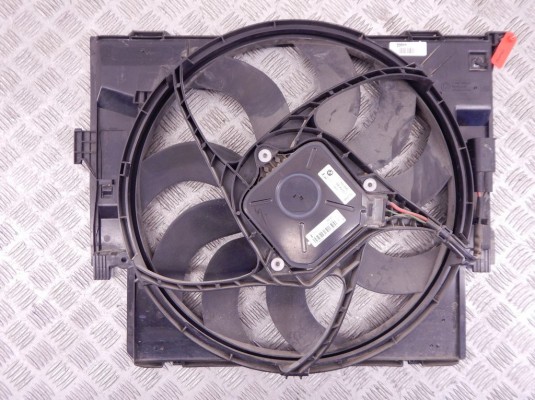 Вентилятор радиатора BMW 3-series (F30/31) 17 42 7 640 509