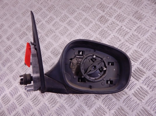 Зеркало наружное правое BMW 3-series (E90/91/92) 51 16 7 268 264 Зеркало наружное правое BMW 3-series (E90/91/92) 51 16 7 268 264