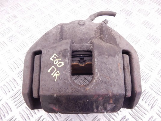 Суппорт передний правый BMW 5-series (E60/61) 34 11 6 753 660