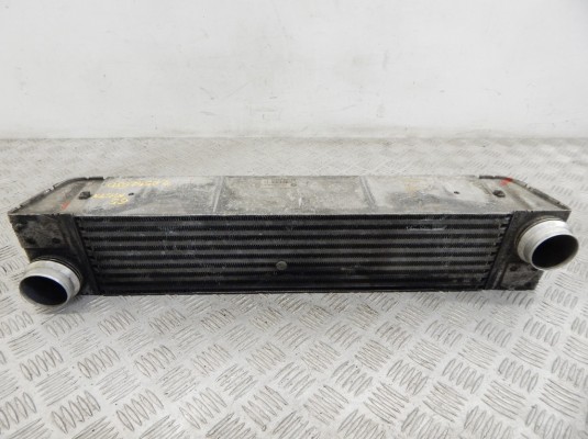 Интеркулер BMW 7-series (E65/66) 17 51 7 790 846